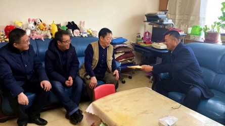 ο��������  �ذ�ů����<br/>��������AG���鼯�ż��ſ�չ����ο���˶�