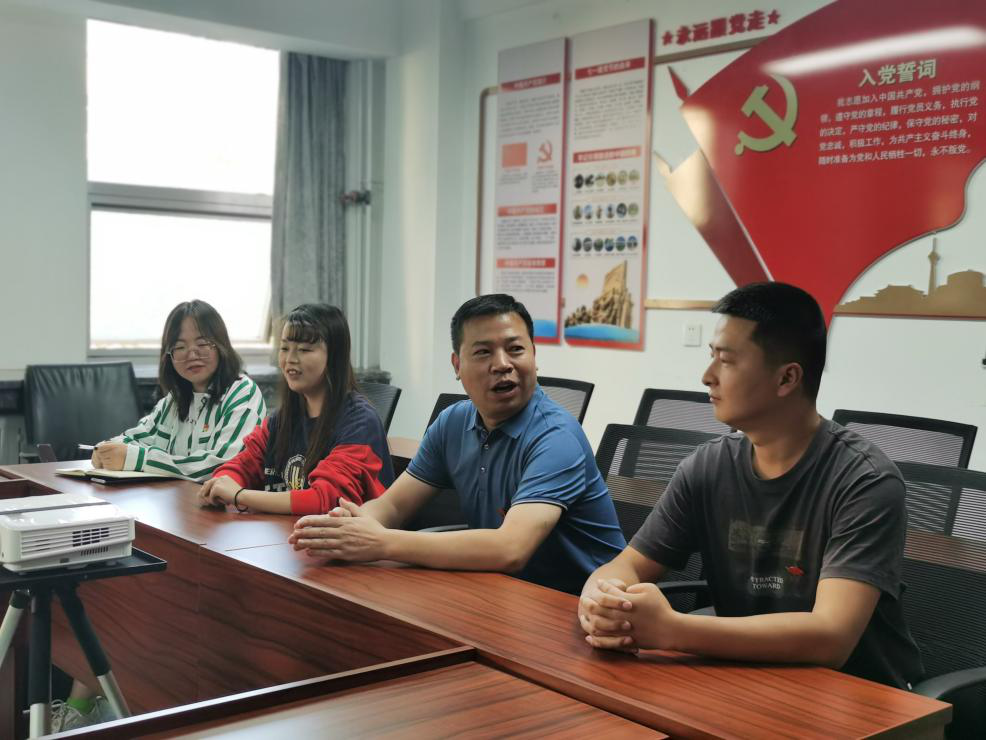 �����������һ��  Ϊ�������������ש���ߣ��ƻ����Ժ��ʮ�˵�֧��Ϊפ��ɲ��ٰ컶�ͻ�